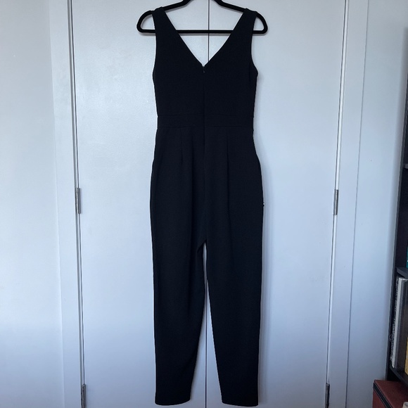 Black tie waist Jumpsuit - Picture 4 of 5